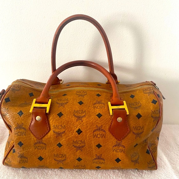 SOLD 7/26/2025 Authentic MCM Vintage Cognac Visetos Boston Bag - Picture 3 of 11